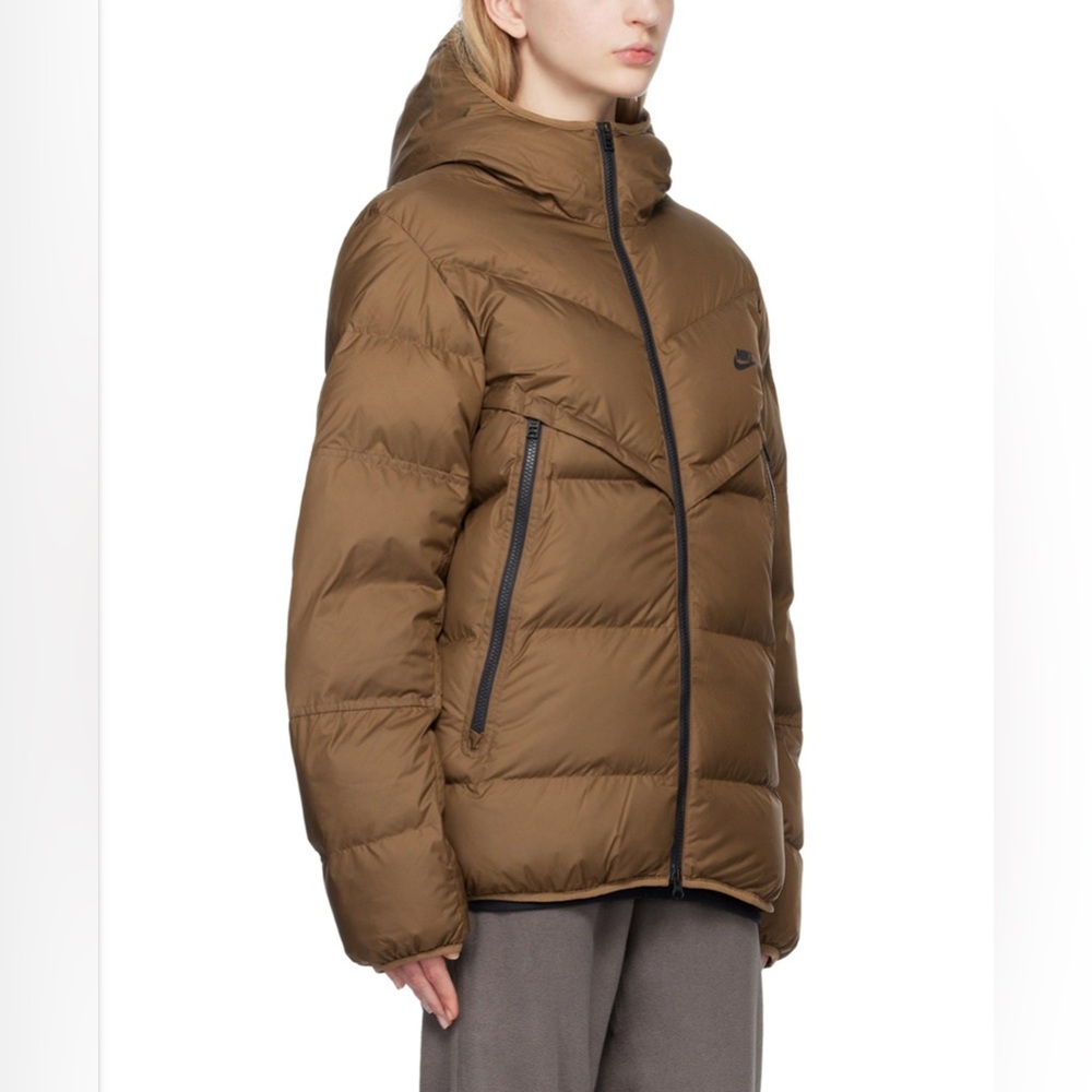 Nike Women's Brown Storm fit Jacket size large